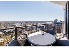 Meriton Suites Kent Street, Sydney